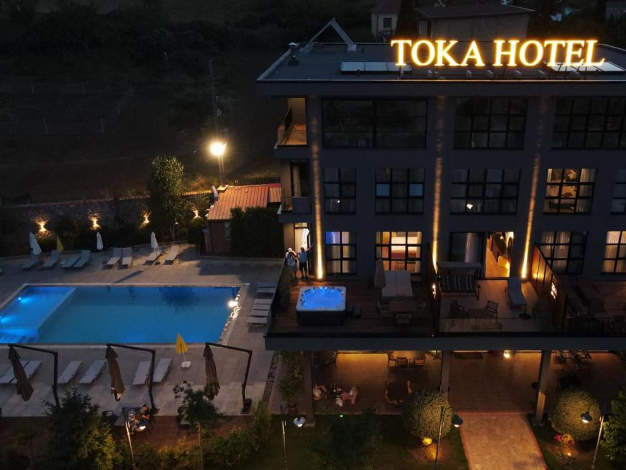 Udenisht Toka Hotel Restaurant מראה חיצוני תמונה