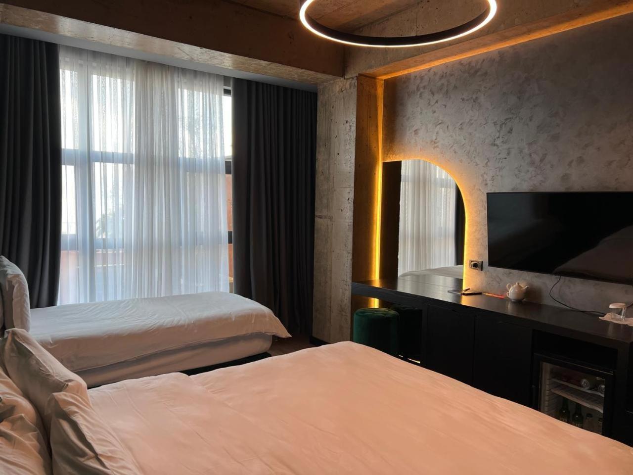 Udenisht Toka Hotel Restaurant מראה חיצוני תמונה